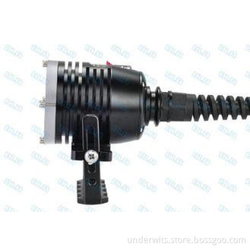 Professional 4000 Lumens DH40 Canister Dive Light with Type